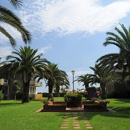 Aparthotel Leonardo Sul Mare 3*