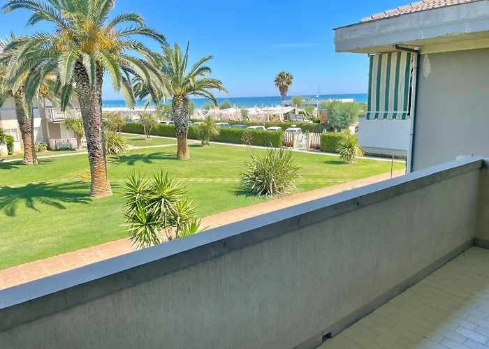 Aparthotel Leonardo Sul Mare 3*